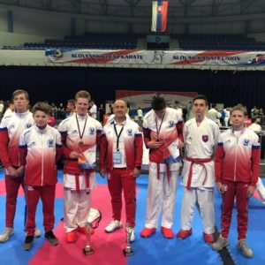 279924480_373778141468474_1588398841555921137_n