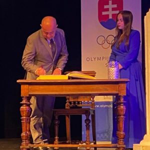 281346312_325432939743577_3348640413581083487_