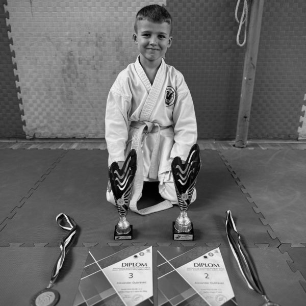 e3d8593e-087a-4d5b-b5d4-e3ebd9e1690e