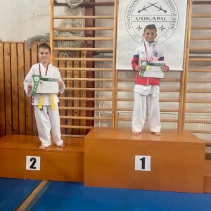 b361d35b-2c6c-46e4-bf90-a0a9f025ae6a