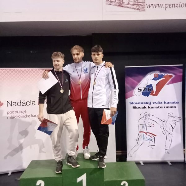 06751440-396b-4ce5-a916-03a49d22844d