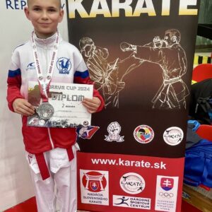 88bb6401-bf2f-46b9-bdea-ceae122a523d